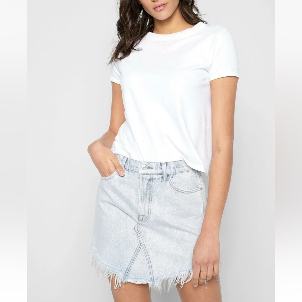 7 for all man kind Scalloped Frayed Hem Skirt size 29 Brand New With Tags